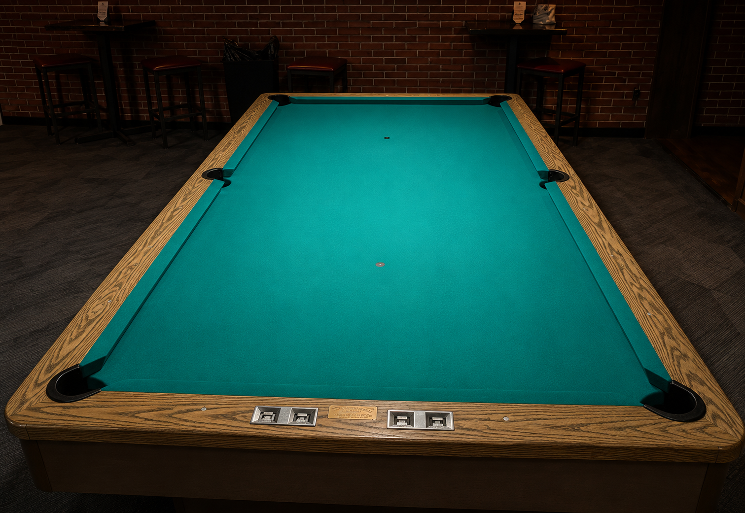 Head-on view of a newly clothed table at Legends